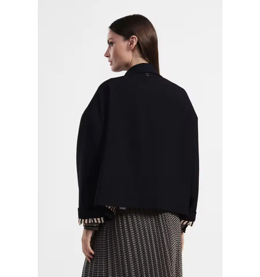 blazer-con-abbottonatura-e-tasche-frontali-dixie-jdevkhzpa-in-giacche (2).webp