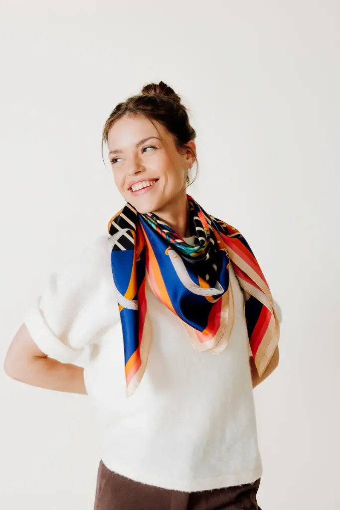 foulard-soie-airscape-navy-3.webp