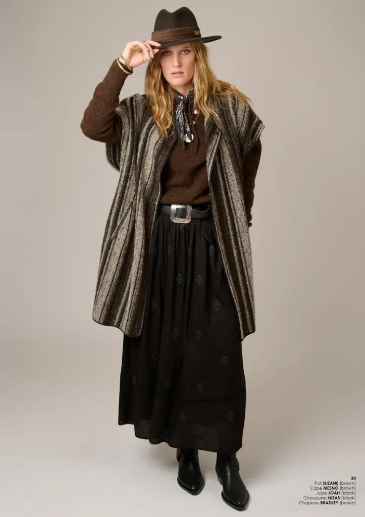LOOKBOOK_MKT_Studio32.webp