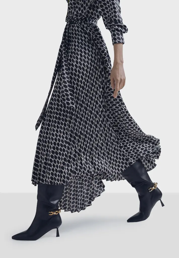 Robe Longue Plissée Logo M - Maïté by Lola