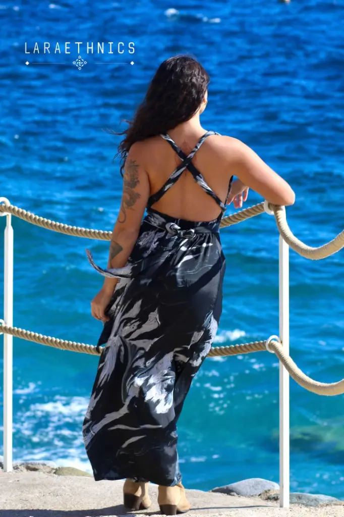 robe-longue-juliette-plage-black-tu (1).webp