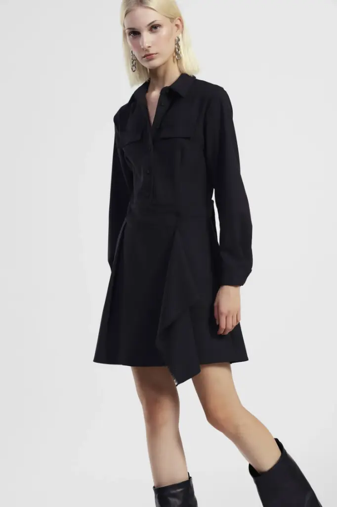 Robe noire courte à boutons et col classique - Dixie