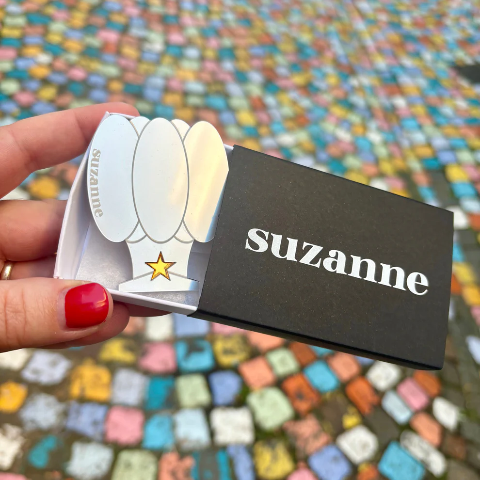 Broche Chapeau de Gille -Suzanne