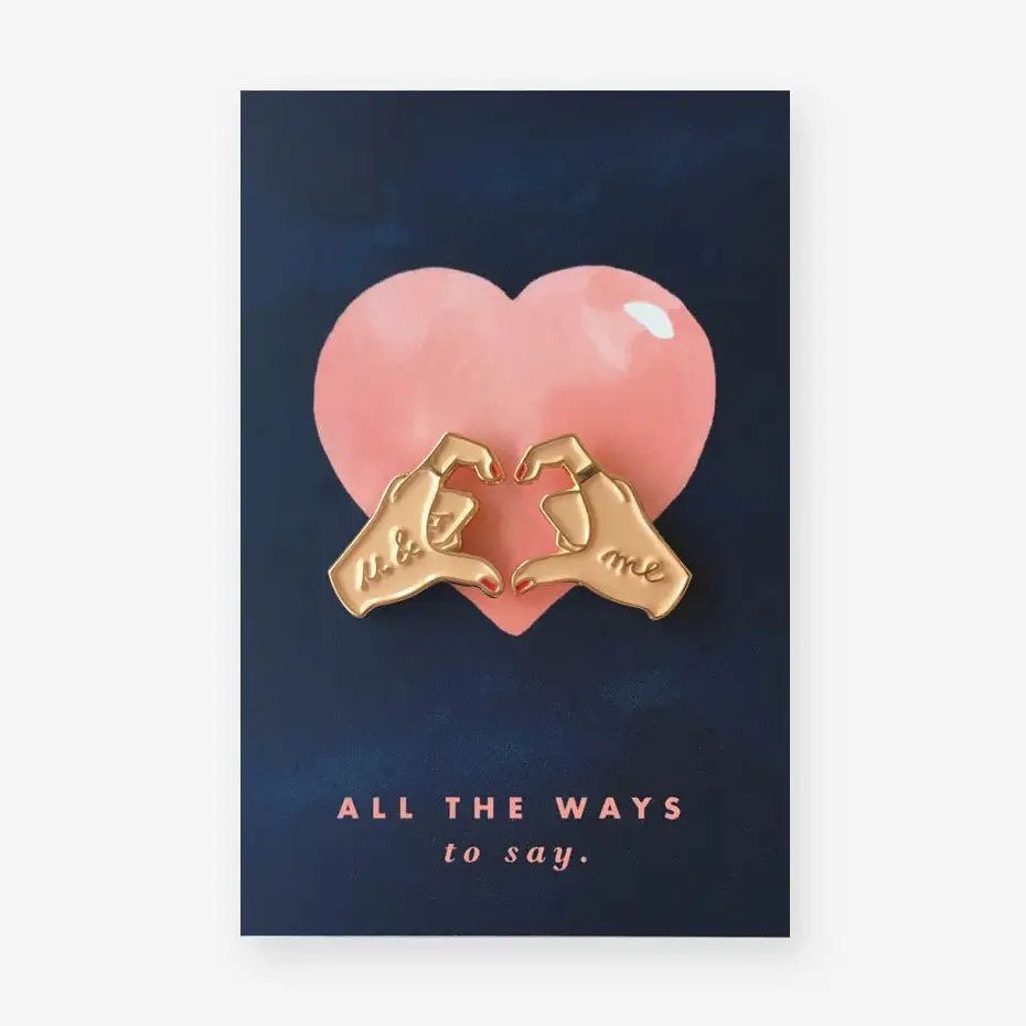 [P21] Pin's Mains d'amour - ATWS