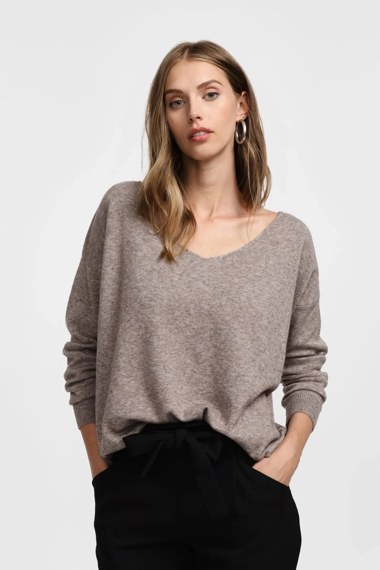 Pull col V fango - Please