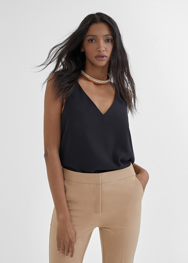 Top col V  Noir - Maïté by Lola