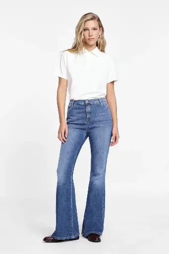 [P3C9BQ2EQZ] Jean's Bootcut - Please